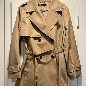 Great condition - Zara Double-Breasted Trench Coat with Belt